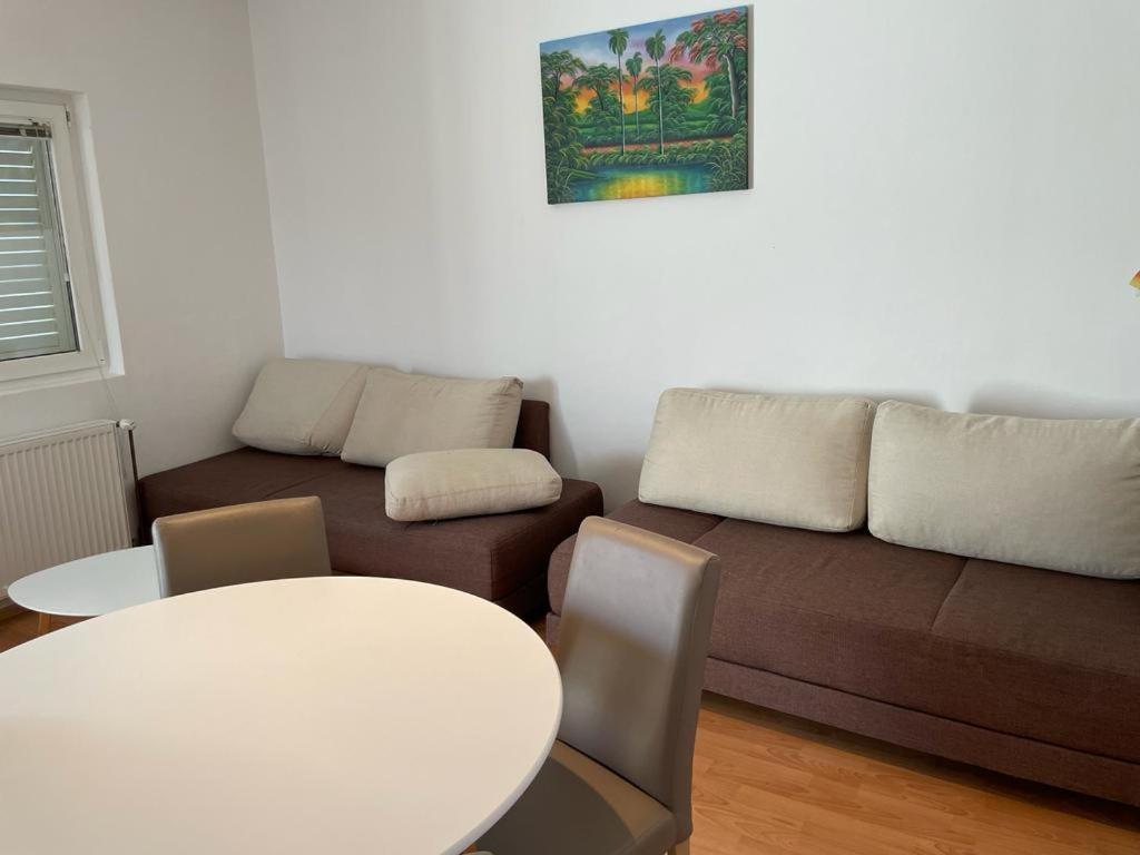 Apartment Place 2 Stay Hvar Town Eksteriør bilde