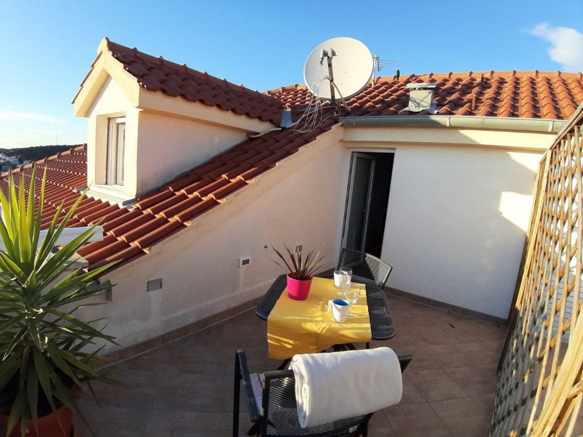 Apartment Place 2 Stay Hvar Town Eksteriør bilde